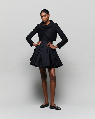 NUVOLA Black Sweetheart Neckline Dress